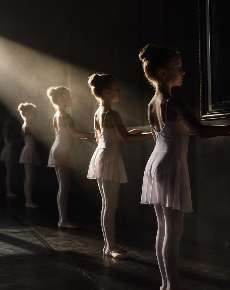 class-dance-upDC-WrQ
